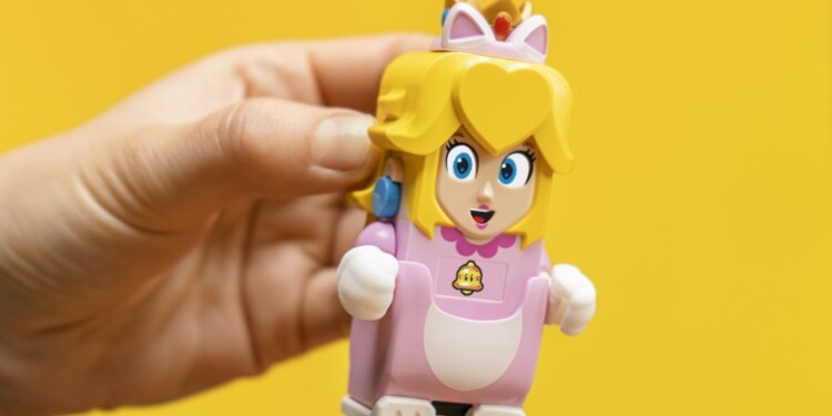 Festeggiamo il Mar10 Day con LEGO Peach!